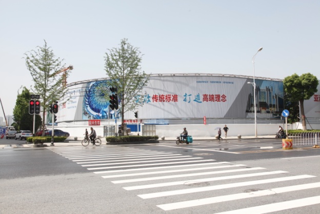 商務區(qū)集團組織開展商務區(qū)環(huán)境綜合治理工作