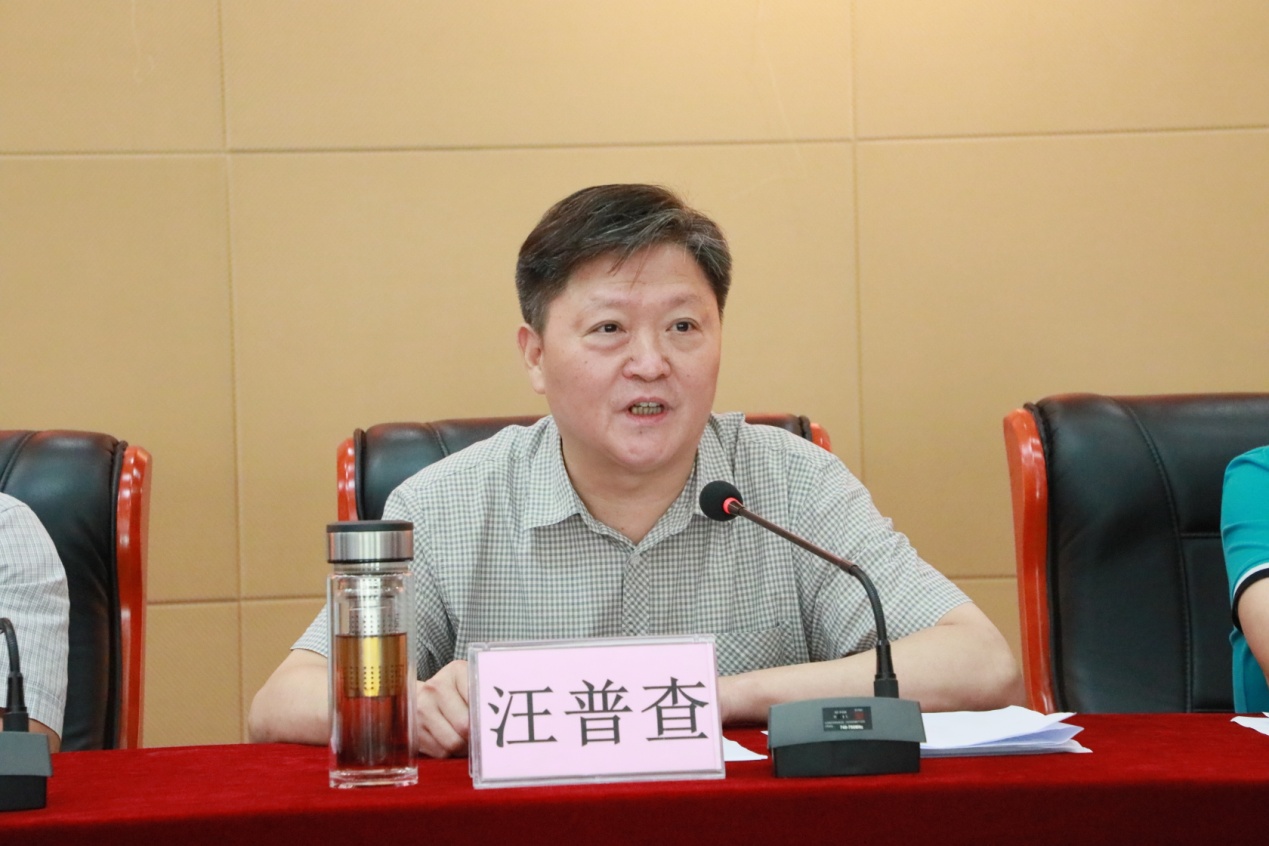 商務(wù)區(qū)集團(tuán)“不忘初心、牢記使命” 主題教育讀書班結(jié)業(yè)